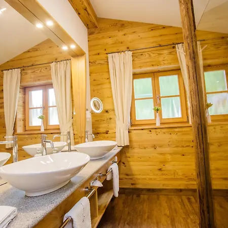 Gutshotel Feuerschwendt - Urlaub Mit Hund Hotell 4*