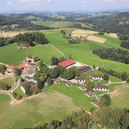 Hotel Gutshotel Feuerschwendt - Urlaub Mit Hund 4*