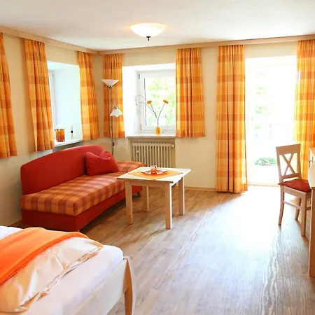 Gutshotel Feuerschwendt - Urlaub Mit Hund Neukirchen vorm Wald