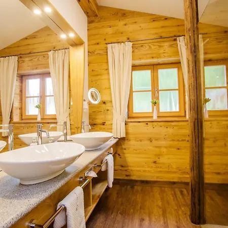 Hotel Gutshotel Feuerschwendt - Urlaub Mit Hund Neukirchen vorm Wald