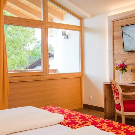 Gutshotel Feuerschwendt 4*